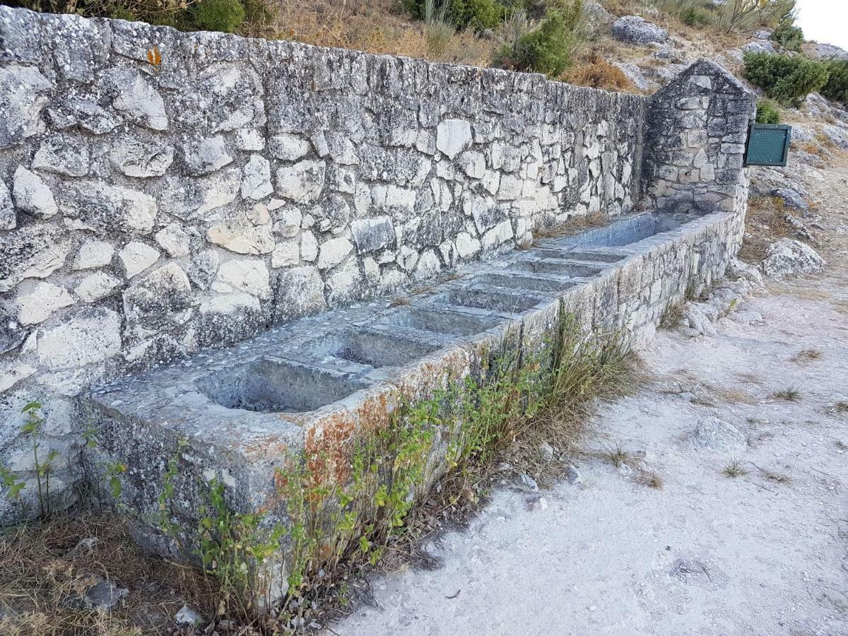 Apartamentos Rurales La Dehesa Del Acebuche Jaén Exteriör bild