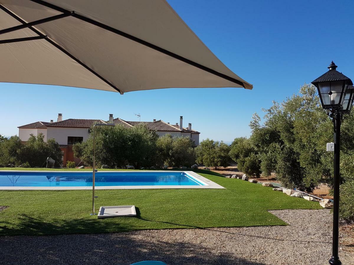 Apartamentos Rurales La Dehesa Del Acebuche Jaén Exteriör bild
