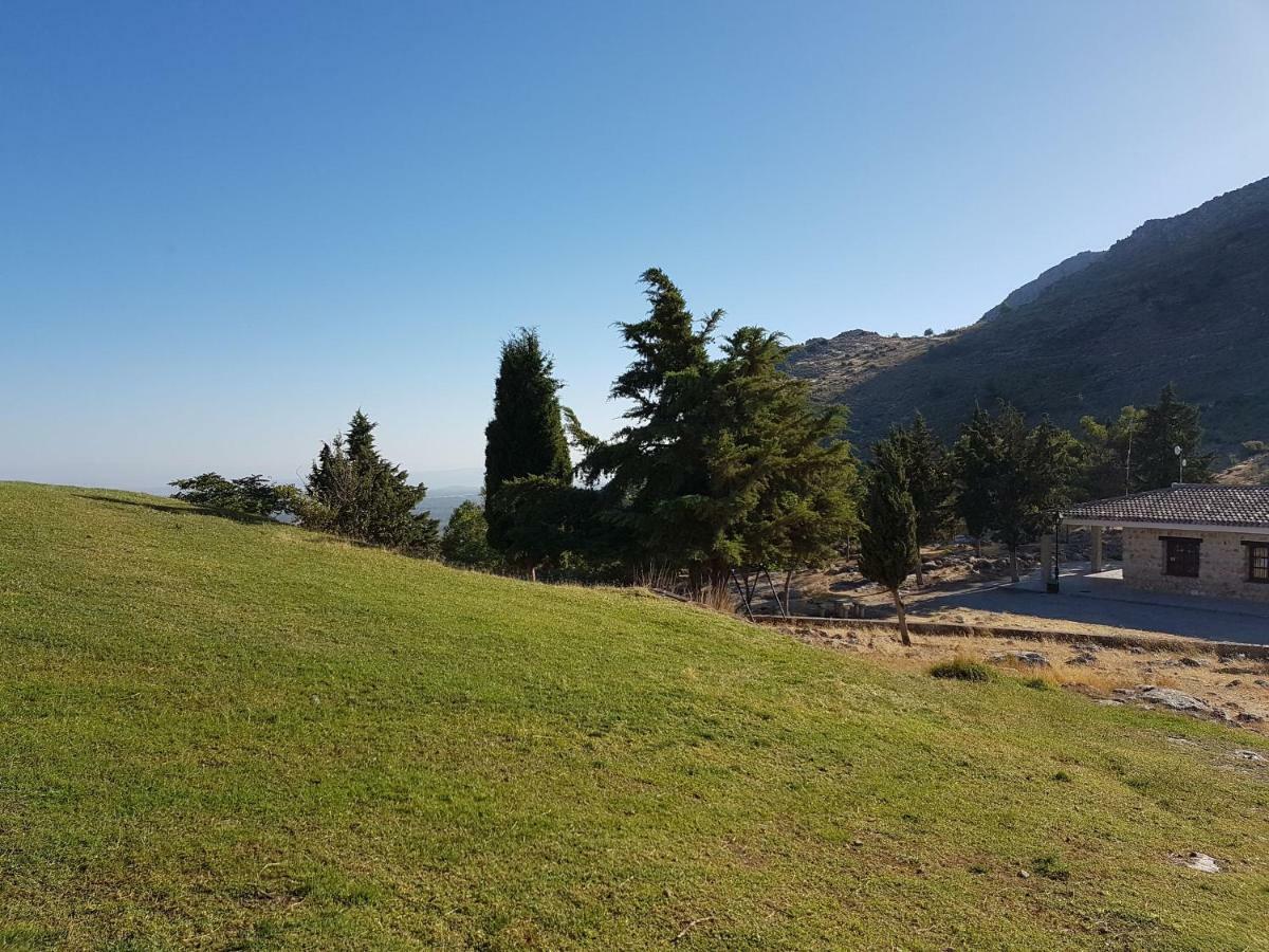 Apartamentos Rurales La Dehesa Del Acebuche Jaén Exteriör bild